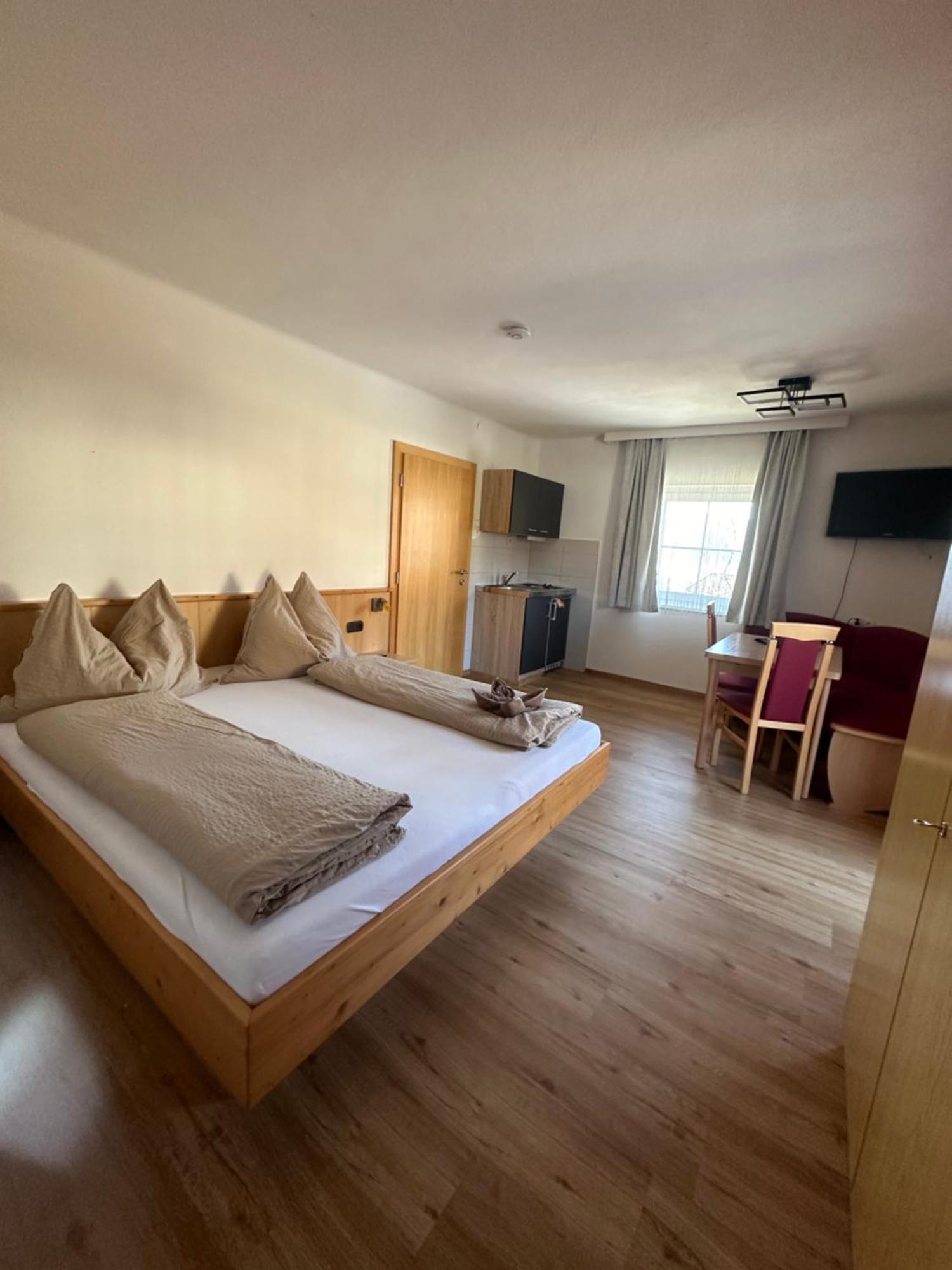 Fruehstueckspension Alpenrose Bed & Breakfast Iselsberg Exteriér fotografie